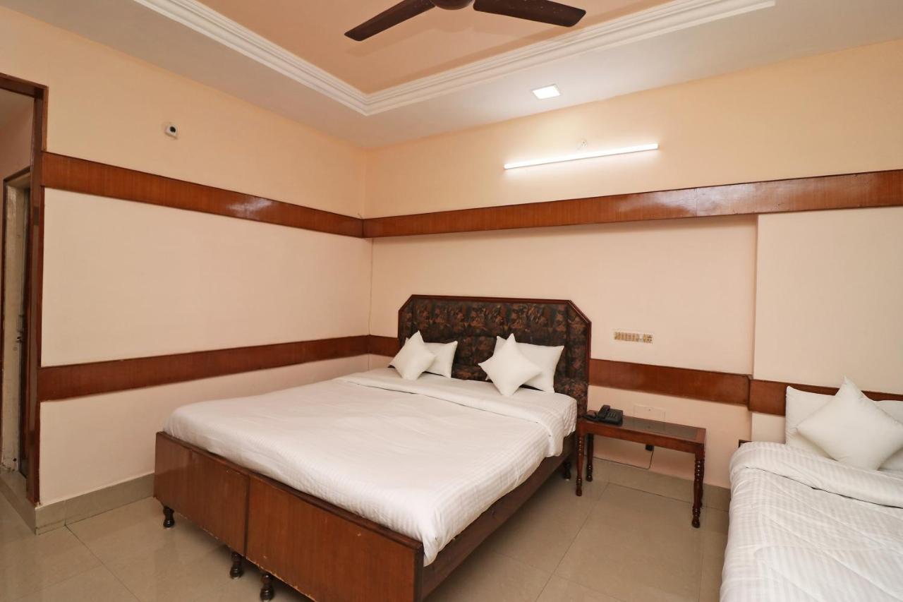Spot On 37002 Hotel Natraj Bilaspur  Luaran gambar
