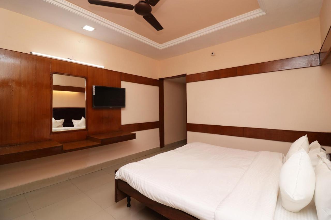 Spot On 37002 Hotel Natraj Bilaspur  Luaran gambar